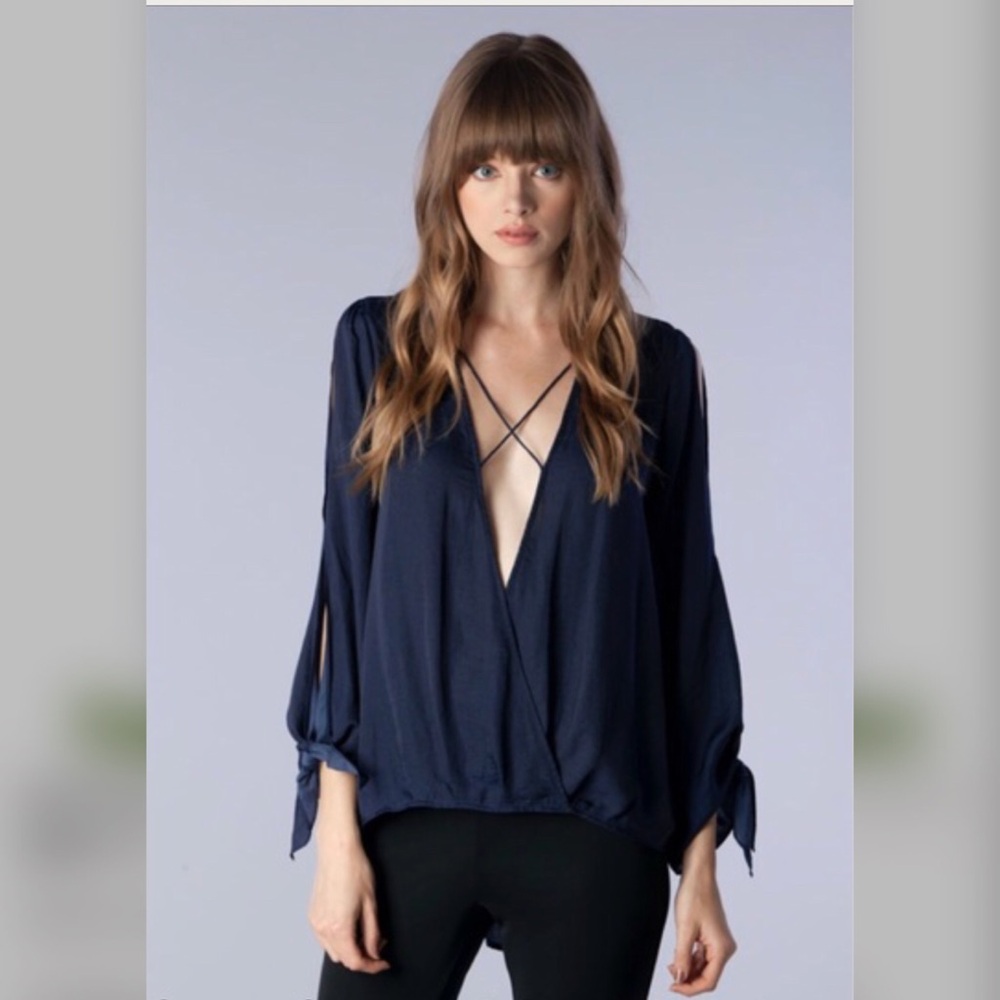 Women's Navy Crisscross Deep V Tie-Sleeve Blouse